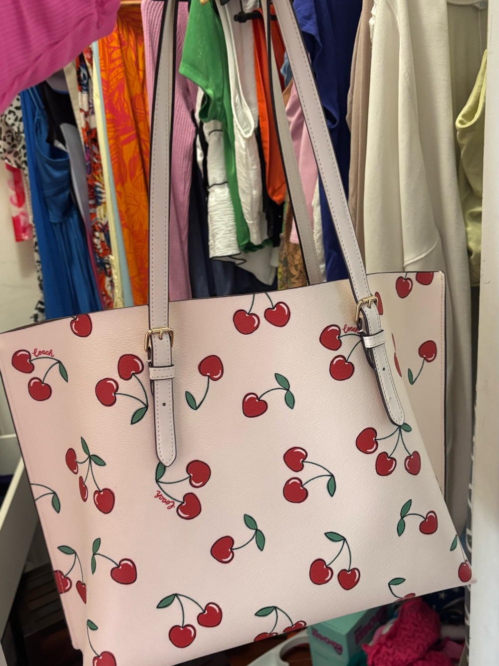 Authentic Coach Mollie LARGE Tote- Blush Pink Cherry Print - Picture 2 of 10